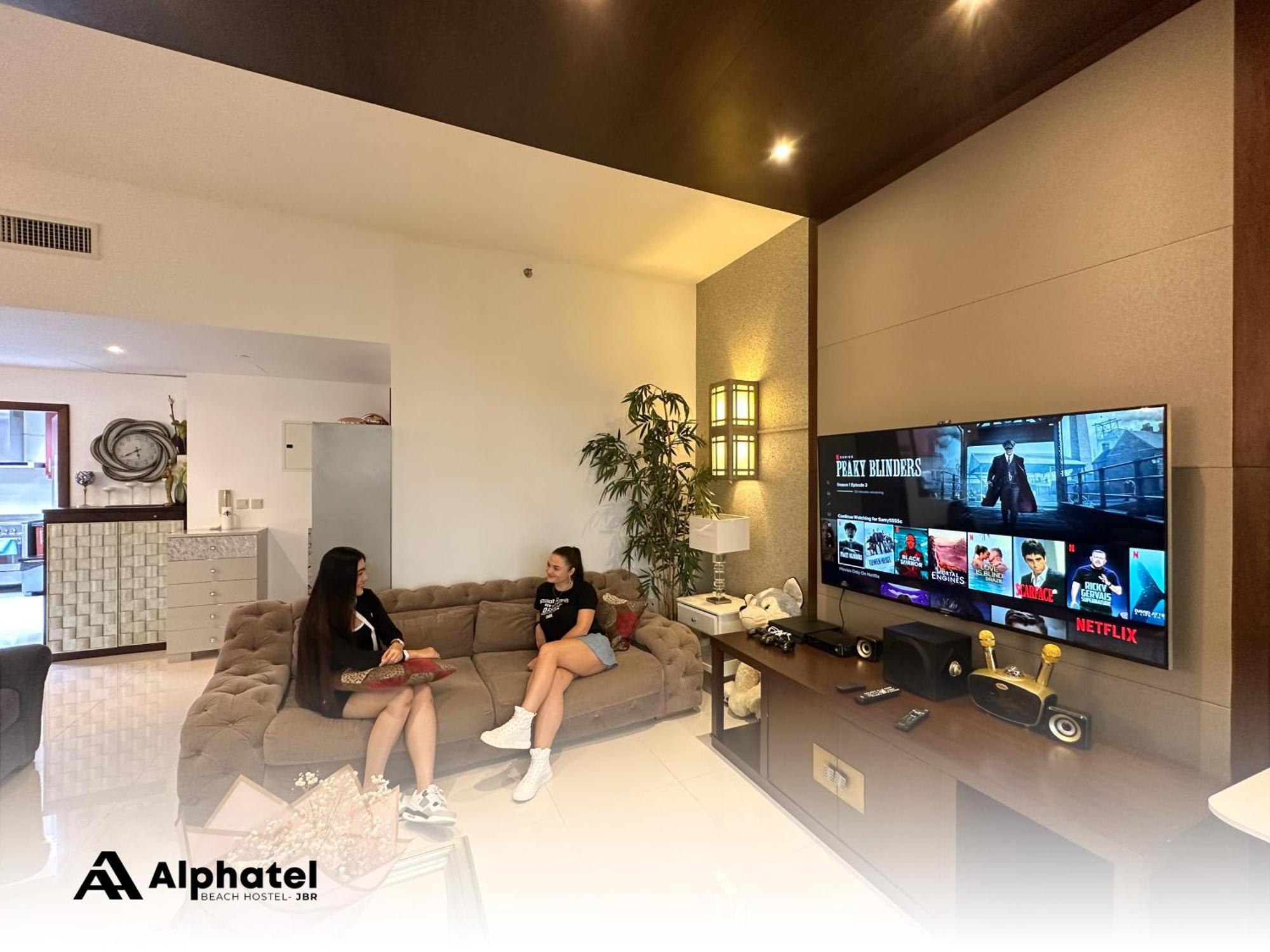 Alphatel Beach Hostel Jbr Dubai Ngoại thất bức ảnh